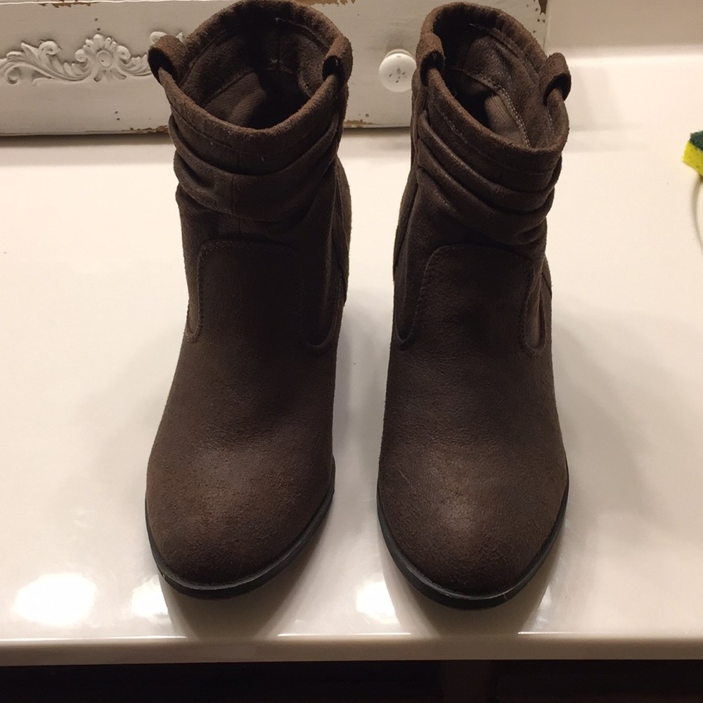 Ankle booties
